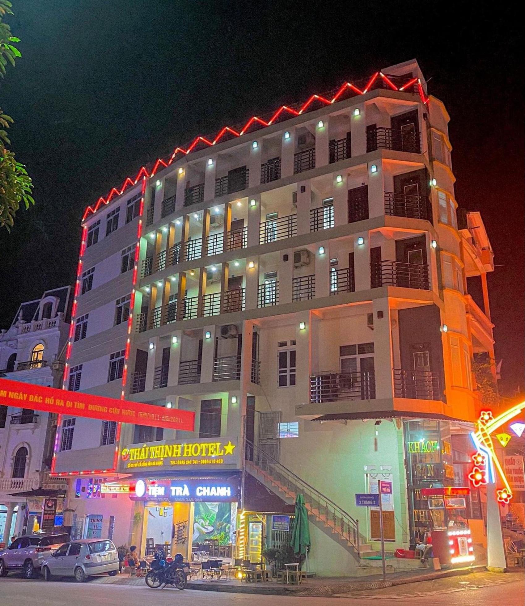 Thai Thinh Hotel Донг Ван Екстериор снимка